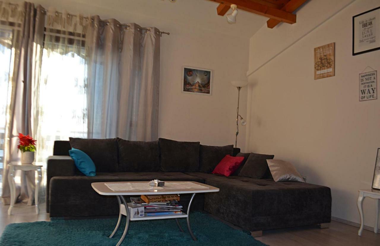 Cosy Sunset Apartment Omiš Eksteriør bilde